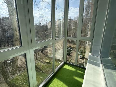 квартира за адресою Космонавтів вул., 53/1