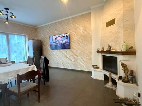 будинок за адресою Салютна вул.