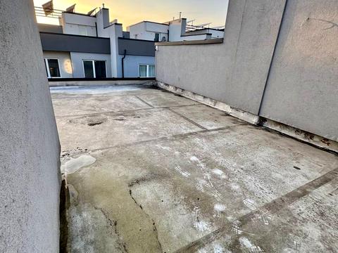 будинок за адресою Салютна вул.