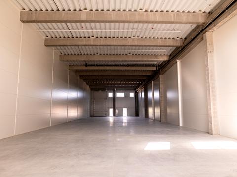 комерційна за адресою Північна вул., 1