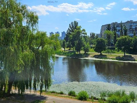 квартира за адресою Соборності просп. (Возз'єднання), 30-А