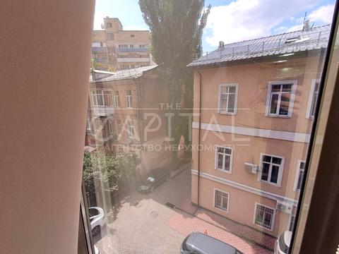 комерційна за адресою Басейна вул., 7А