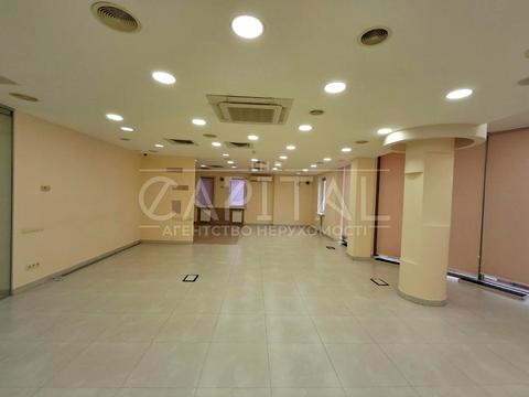 комерційна за адресою Басейна вул., 7А