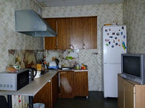 комерційна за адресою Кулишівська вул. (Сергія Лазо), 1