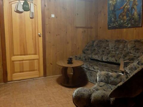 комерційна за адресою Кулишівська вул. (Сергія Лазо), 1