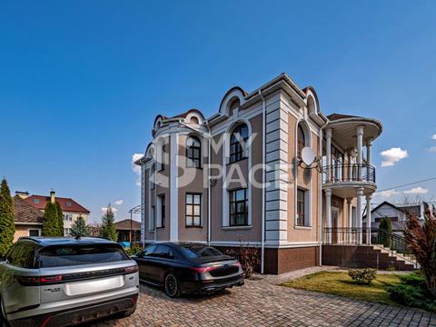 будинок за адресою Центральна вул., 32-Б