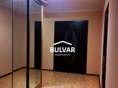 квартира за адресою Бориса Чичибабіна вул., 7а