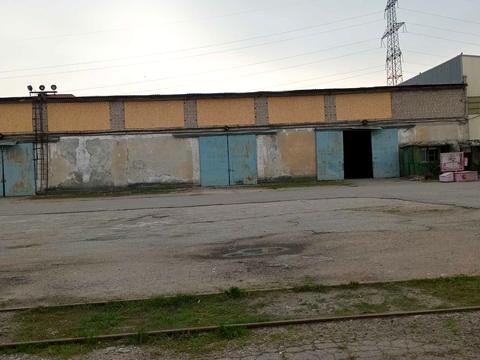 комерційна за адресою Десантників пл., 5