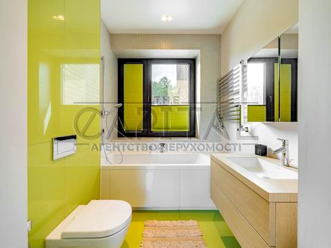 будинок за адресою Набережна вул.