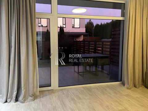 будинок за адресою Озерна