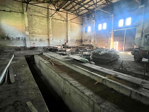 комерційна за адресою і.франка, 7