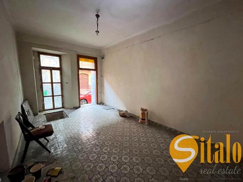 комерційна за адресою Шептицьких вул., 21