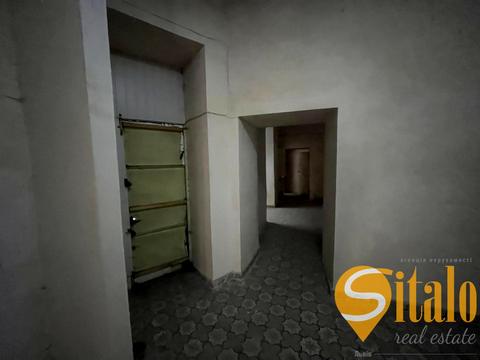 комерційна за адресою Шептицьких вул., 21