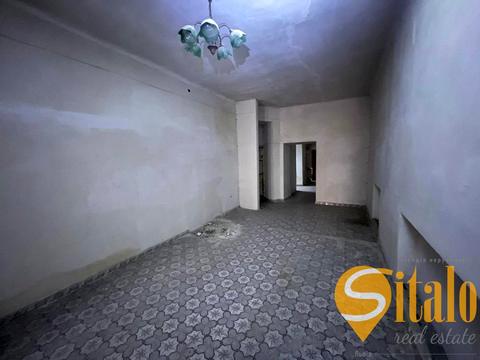 комерційна за адресою Шептицьких вул., 21