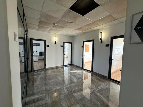 комерційна за адресою Шолуденка вул., 5