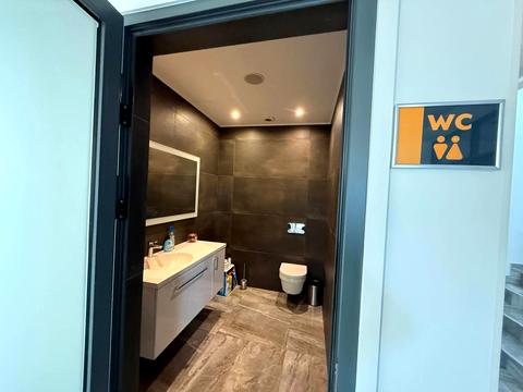 комерційна за адресою Шолуденка вул., 5