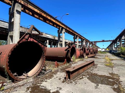 комерційна за адресою Івана Франка вул., 7