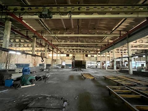 комерційна за адресою Івана Франка вул., 7