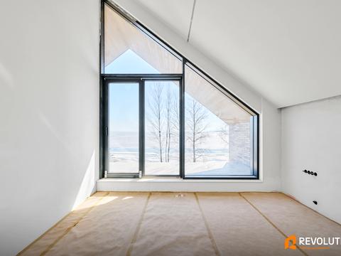 дом по адресу Приморська