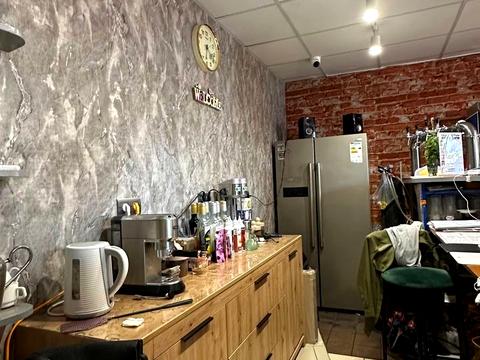 комерційна за адресою Шевченка вул., 81