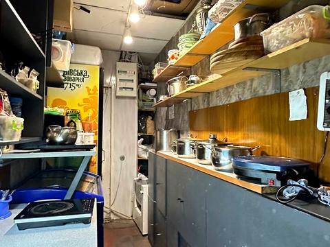 комерційна за адресою Шевченка вул., 81