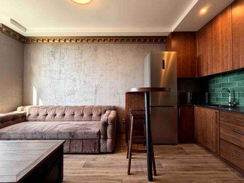 квартира за адресою Івана Крамського вул., 9