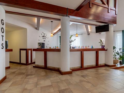 комерційна за адресою с. Микуличин, Грушевського вул., 2А