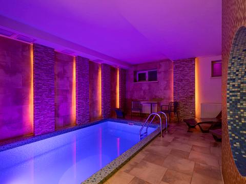 комерційна за адресою с. Микуличин, Грушевського вул., 2А