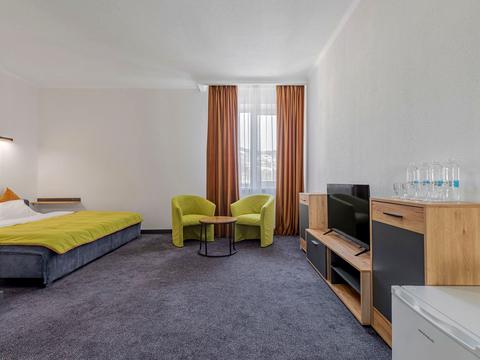 комерційна за адресою с. Микуличин, Грушевського вул., 2А