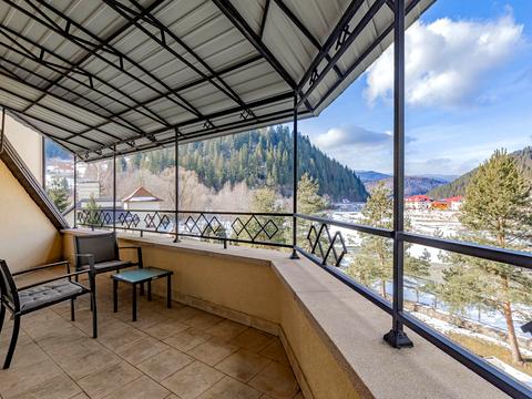 комерційна за адресою с. Микуличин, Грушевського вул., 2А