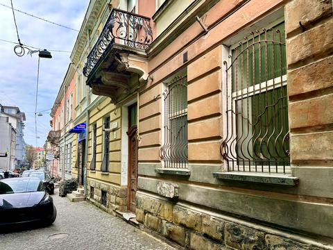 комерційна за адресою Кульчицької вул., 9