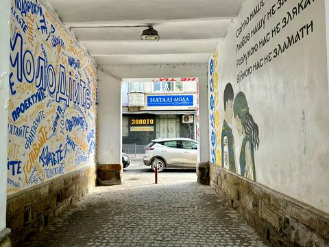 комерційна за адресою Кульчицької вул., 9