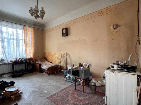 квартира за адресою Михайла Старицького вул., 4