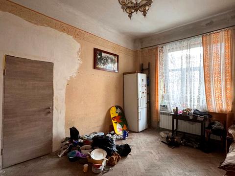 квартира за адресою Михайла Старицького вул., 4