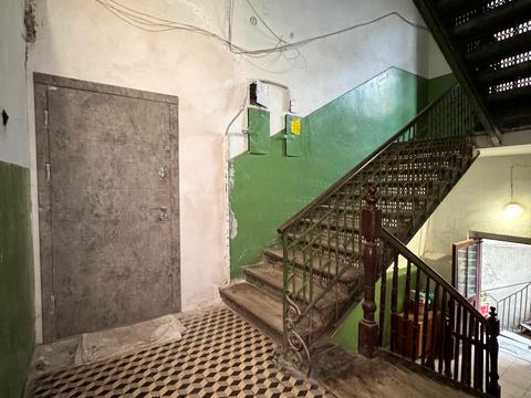 квартира за адресою Михайла Старицького вул., 4