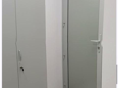 комерційна за адресою Володимира Івасюка просп. (Героїв Сталінграду), 8