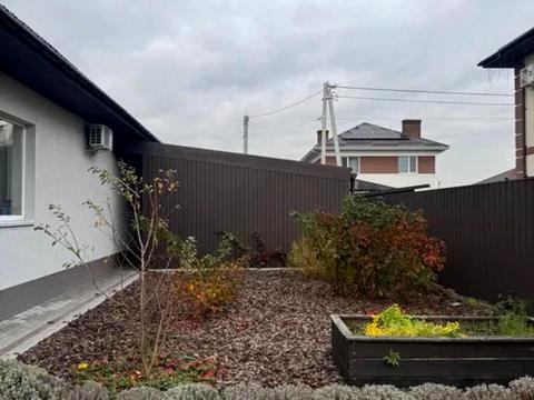 дом по адресу Озерна