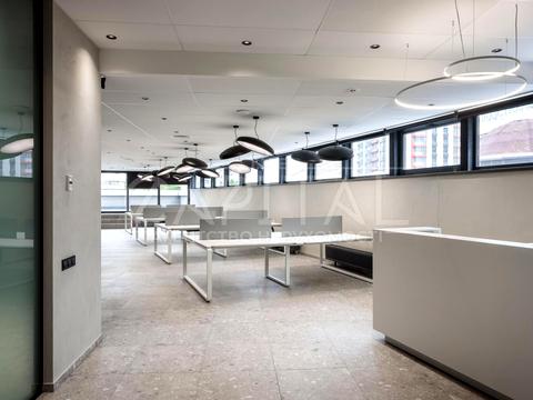 комерційна за адресою Євгена Коновальця вул. (Щорса), 36Д