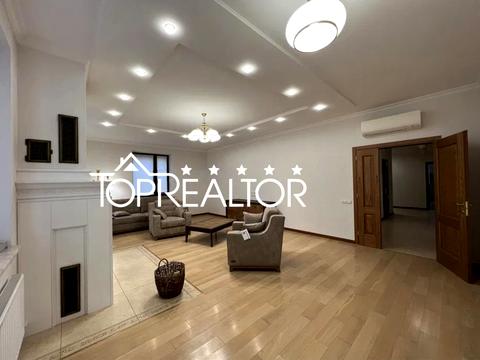 будинок за адресою смт. Мала Данилівка, Флоринка