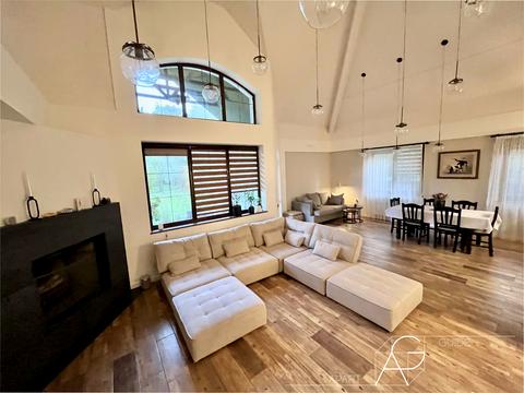 дом по адресу хуторна, 14