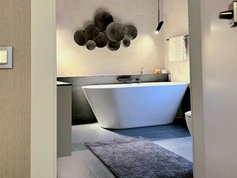 дом по адресу хуторна, 14