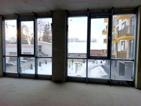 комерційна за адресою Володимира Навроцького вул., 39