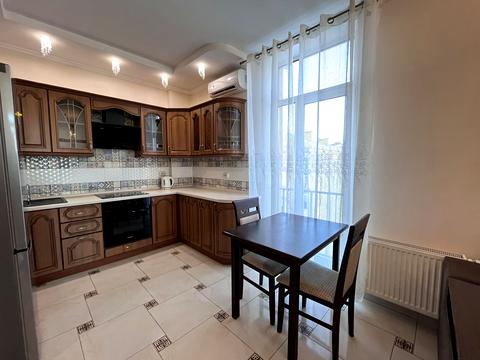 квартира за адресою Київ, Регенераторна вул., 4 к15