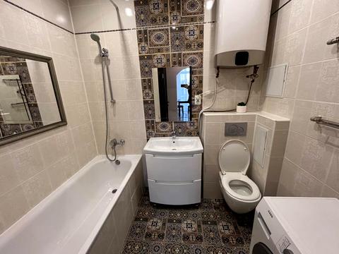 квартира за адресою Київ, Регенераторна вул., 4 к15