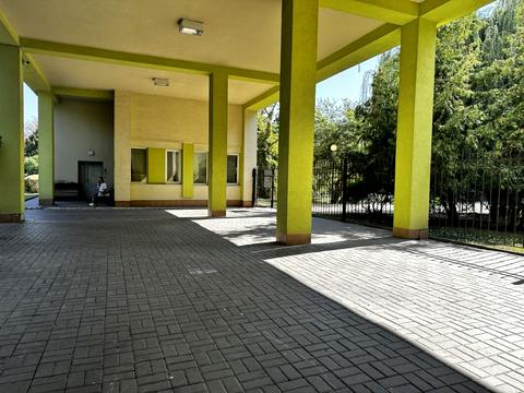 комерційна за адресою Байди-Вишневецького вул. (Осиповського), 1