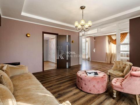 будинок за адресою Соборна вул. (Петропавлівська), 1