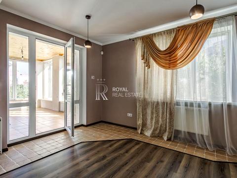 будинок за адресою Соборна вул. (Петропавлівська), 1