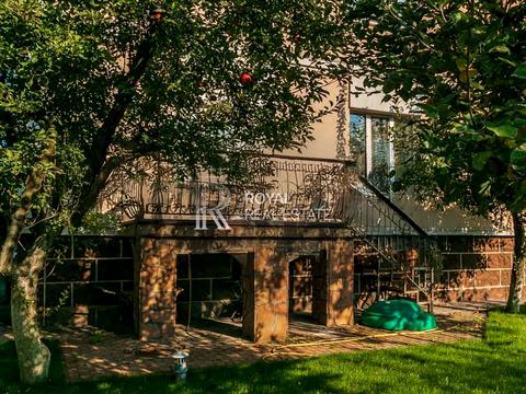 будинок за адресою Соборна вул. (Петропавлівська), 1