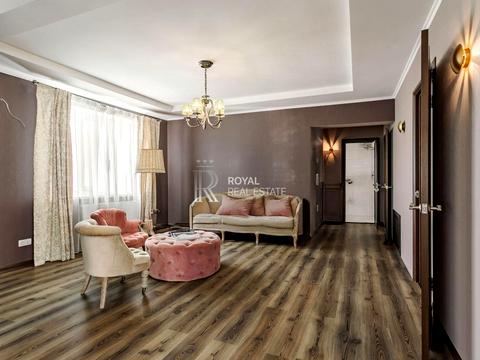 будинок за адресою Соборна вул. (Петропавлівська), 1