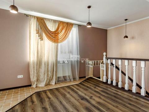 будинок за адресою Соборна вул. (Петропавлівська), 1